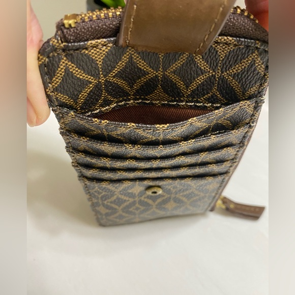 Fossil Wristlet - Picture 5 of 14